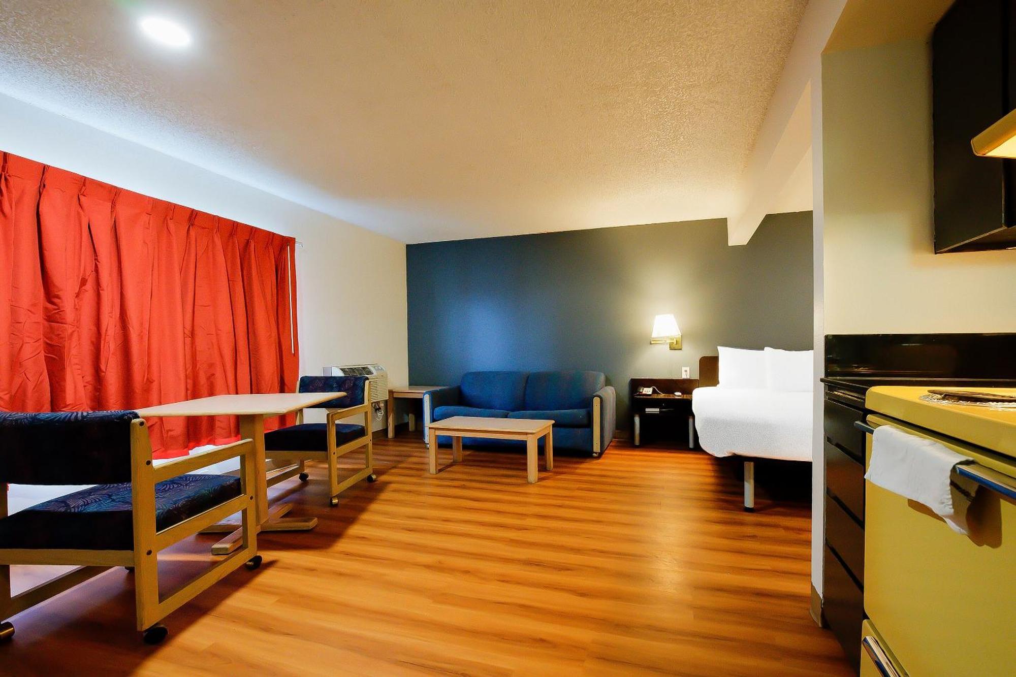 Oyo Hotel Hermiston Or, Downtown Buitenkant foto